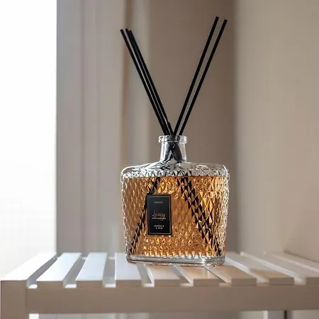 Luxury Center - Next To The Sea- Aria Condizionata - Free Parking Appartement