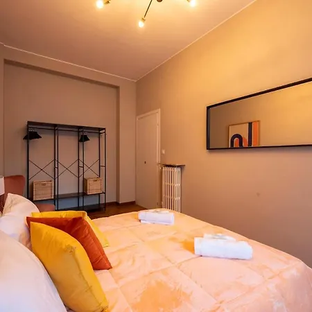 Luxury Center - Next To The Sea- Aria Condizionata - Free Parking Appartement