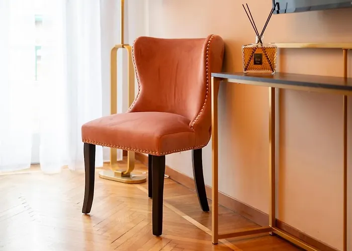 Luxury Center - Next To The Sea- Aria Condizionata - Free Parking