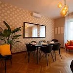 Appartamento Luxury Center - Next To The Sea- Aria Condizionata - Free Parking *