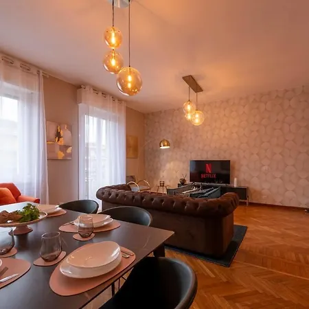 Luxury Center - Next To The Sea- Aria Condizionata - Free Parking Διαμέρισμα