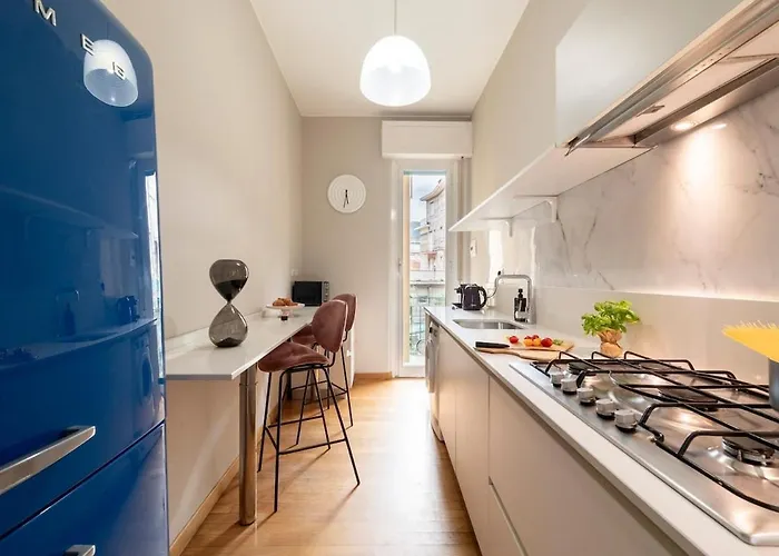 Apartment Luxury Center - Next To The Sea- Aria Condizionata - Free Parking *