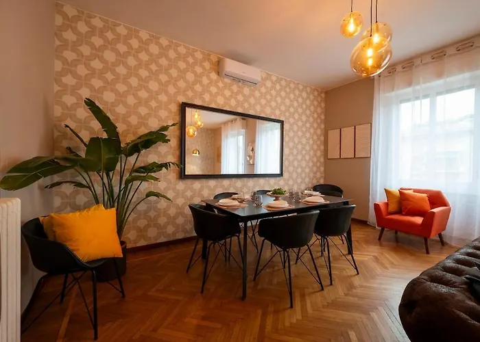 Apartment Luxury Center - Next To The Sea- Aria Condizionata - Free Parking *